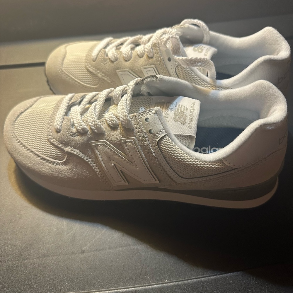 New Balance 574 Core 7.5 Brand New!!